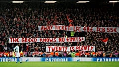 Bayern Münihli taraftarlar bilet fiyatlarını protesto etti, Liverpool alkışladı