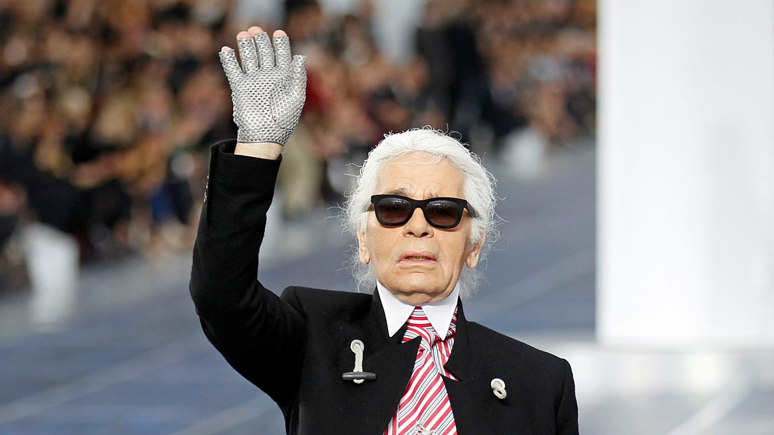 Is Karl Lagerfeld's cat the world's most pampered pet? 