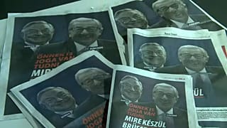Junckerrel plakátolta tele az országot a kormány