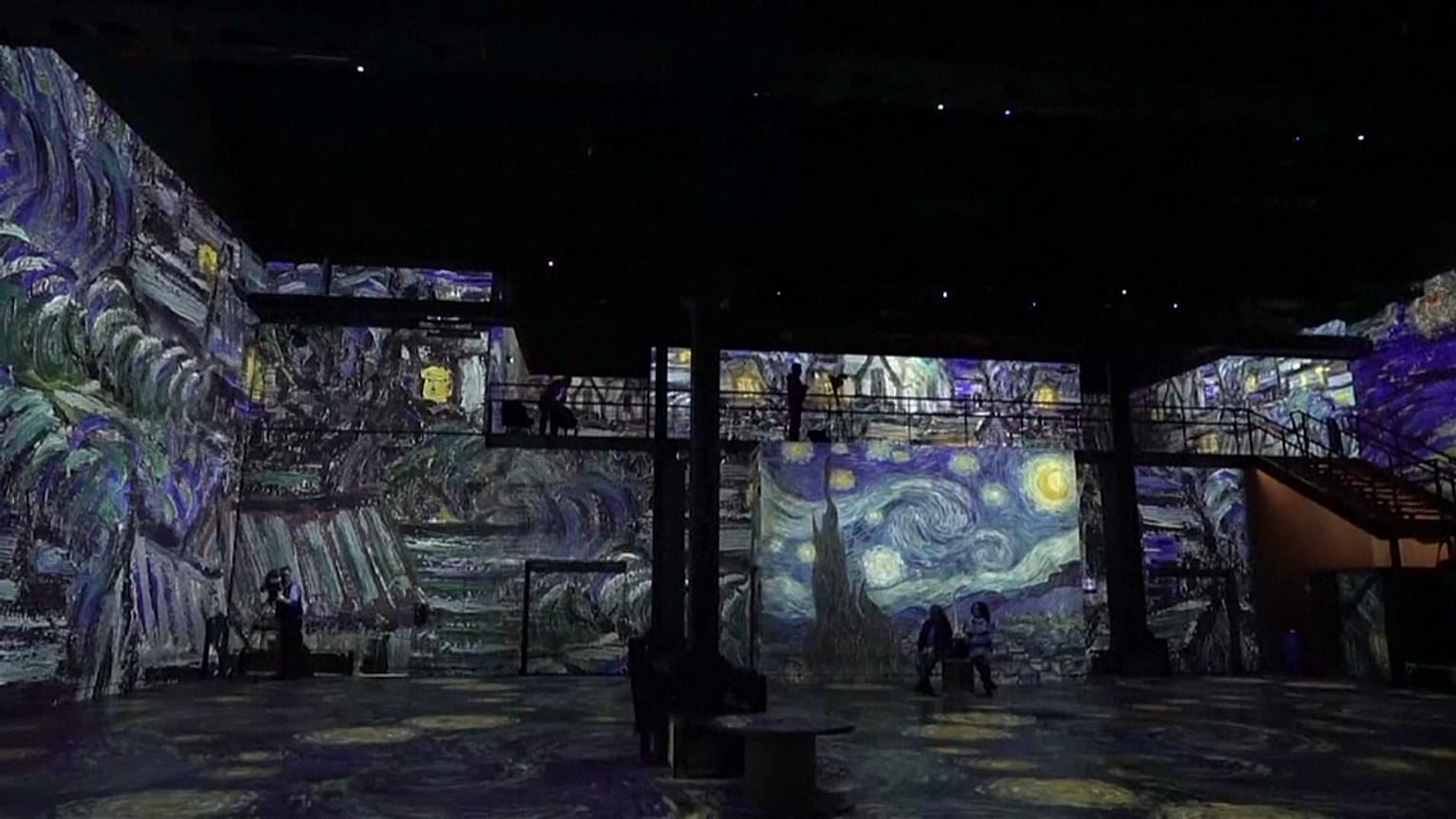 Vincent Van Gogh prend vie à l'Atelier des Lumières