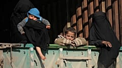 قسد: استكمال إخراج آخر المدنيين من الجيْب الأخير تحت سيطرة داعش شرق سوريا اليوم