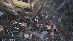 شاهد: حريق ضخم في العاصمة البنغالية يودي بحياة عشرات الأشخاص 