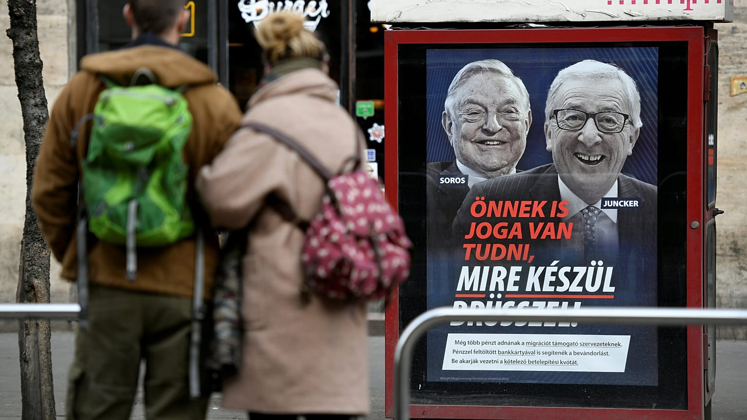 Átlépett egy határt - mondta Orbánról a Néppárt elnöke