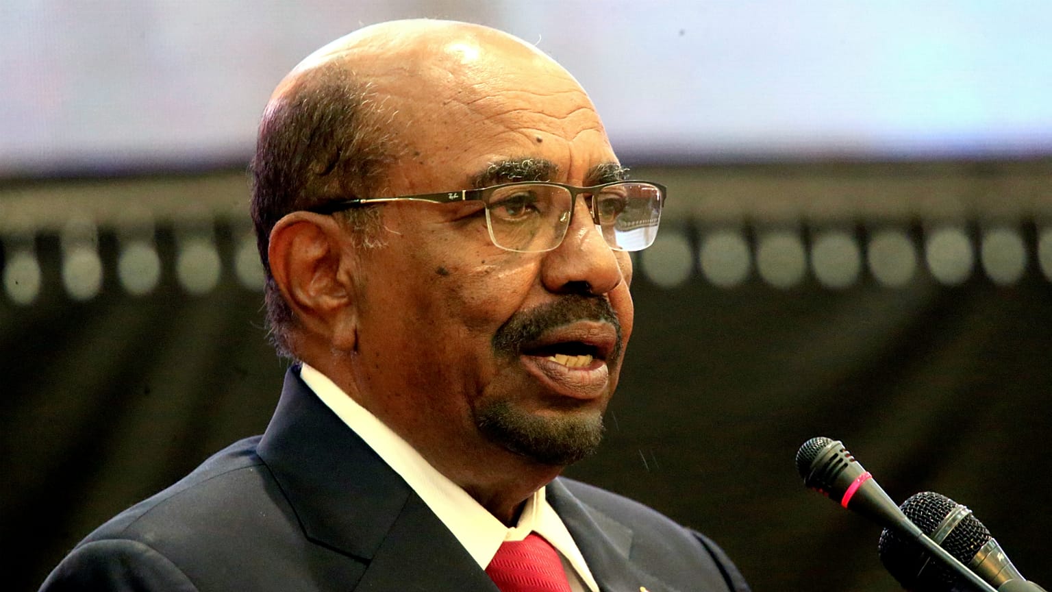 عمر البشير
