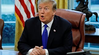 Oscar'a bir gün kala Donald Trump 'yılın en kötü oyuncusu' seçildi
