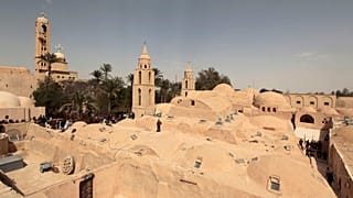 منظر عام لدير القديس الأنبا بيشوي بوادي النطرون شمال القاهرة