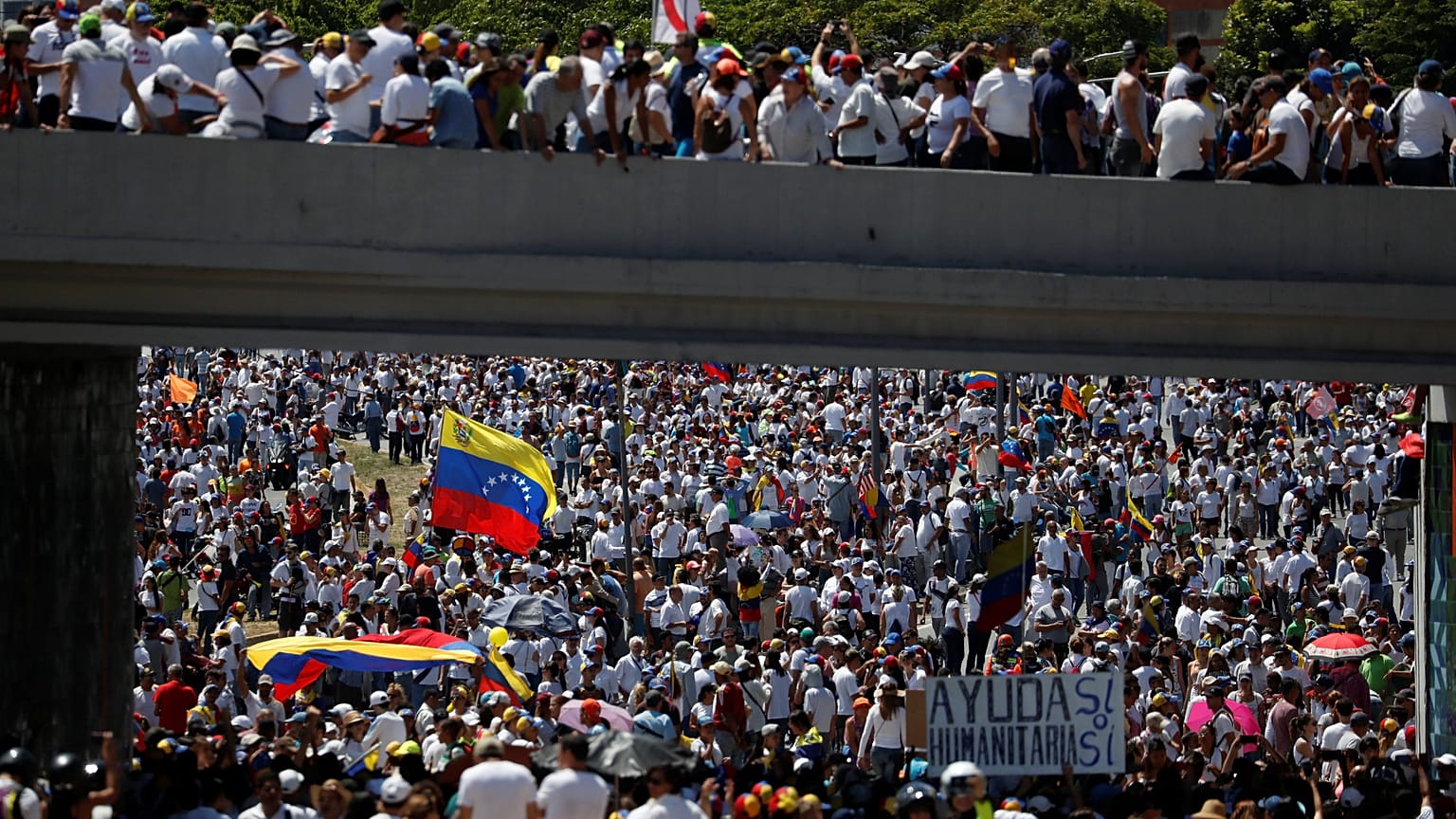 Vives tensions aux frontières du Venezuela