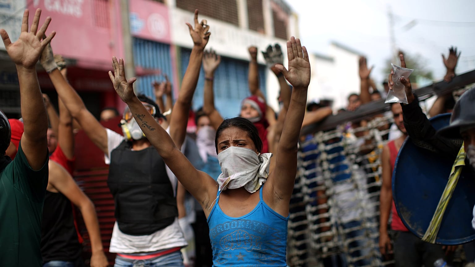 Gewalt an Venezuelas Grenze: Maduro bricht Beziehungen zu Kolumbien ab
