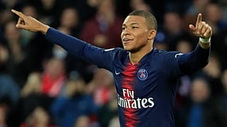 مبابي أصغر لاعب يصل إلى 50 هدفا في دوري الدرجة الأولى الفرنسي لكرة القدم 