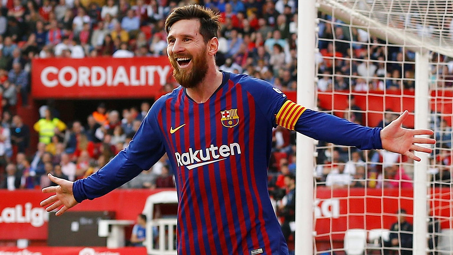 اللاعب الأرجنتيني ليونيل ميسي 