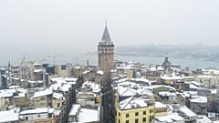 Video | İstanbul'dan kar manzaraları: Hava ve deniz ulaşımı aksadı, okullar tatil