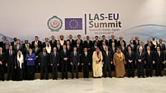 Arap liderlerinin yarısının katılmadığı AB-Arap Birliği Zirvesi başladı 