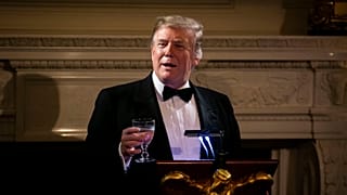 Trump'tan ticaret savaşında yumuşama sinyali: Kayda değer ilerlemeler var, ek vergileri erteliyorum