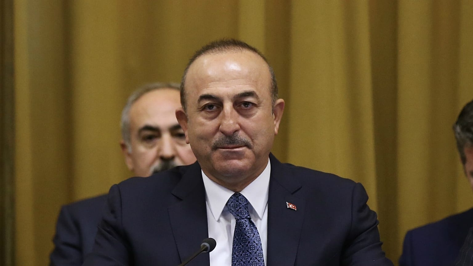 Çavuşoğlu: Çin'in Uygur Türklerine yönelik hak ihlalleri endişe verici