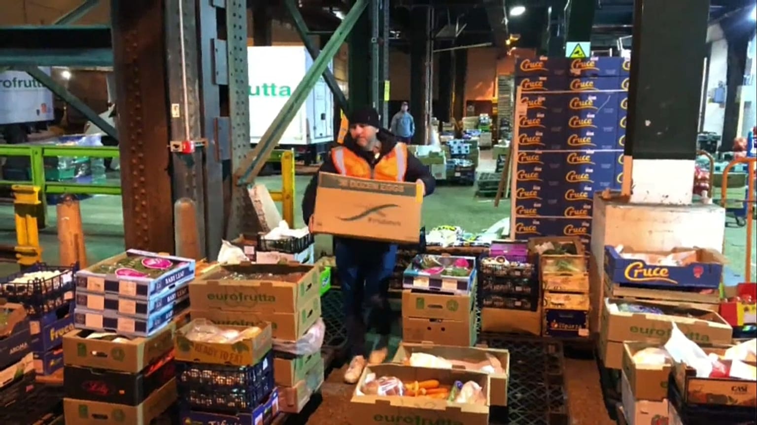 Brexit, viaggio nel mercato ortofrutticolo di Covent Garden a Londra
