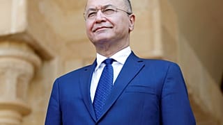 الرئيس العراقي يبحث في فرنسا مصير مقاتلي داعش وسبل الدعم لبلاده
