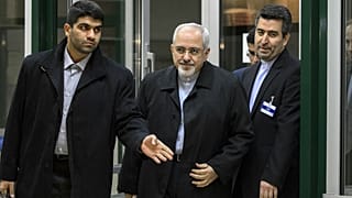 گمانه‌زنی‌ها در خصوص دلایل استعفای ظریف؛ از کودتای سپاه تا خروج از برجام 