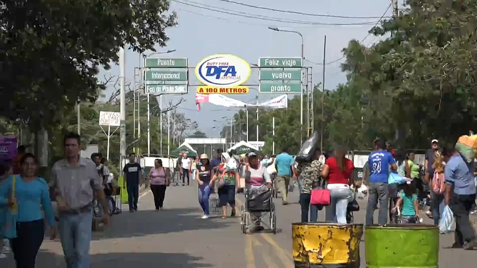 Venezuelan crisis creates roaring business for border traders