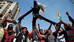 L'India bombarda il Kashmir pakistano