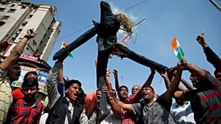 L'India bombarda il Kashmir pakistano