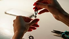Ukrainian artist turns plastic into jewellery