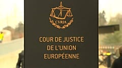 Calcio: Real e Barcellona vincono causa contro la UE