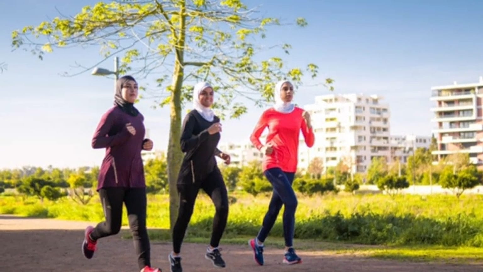 حجاب ورزشی دکتلون/ عکس از فیلم تبلیغاتی