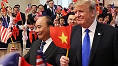 Trump in Vietnam: un viaggio che vale 21 miliardi di dollari