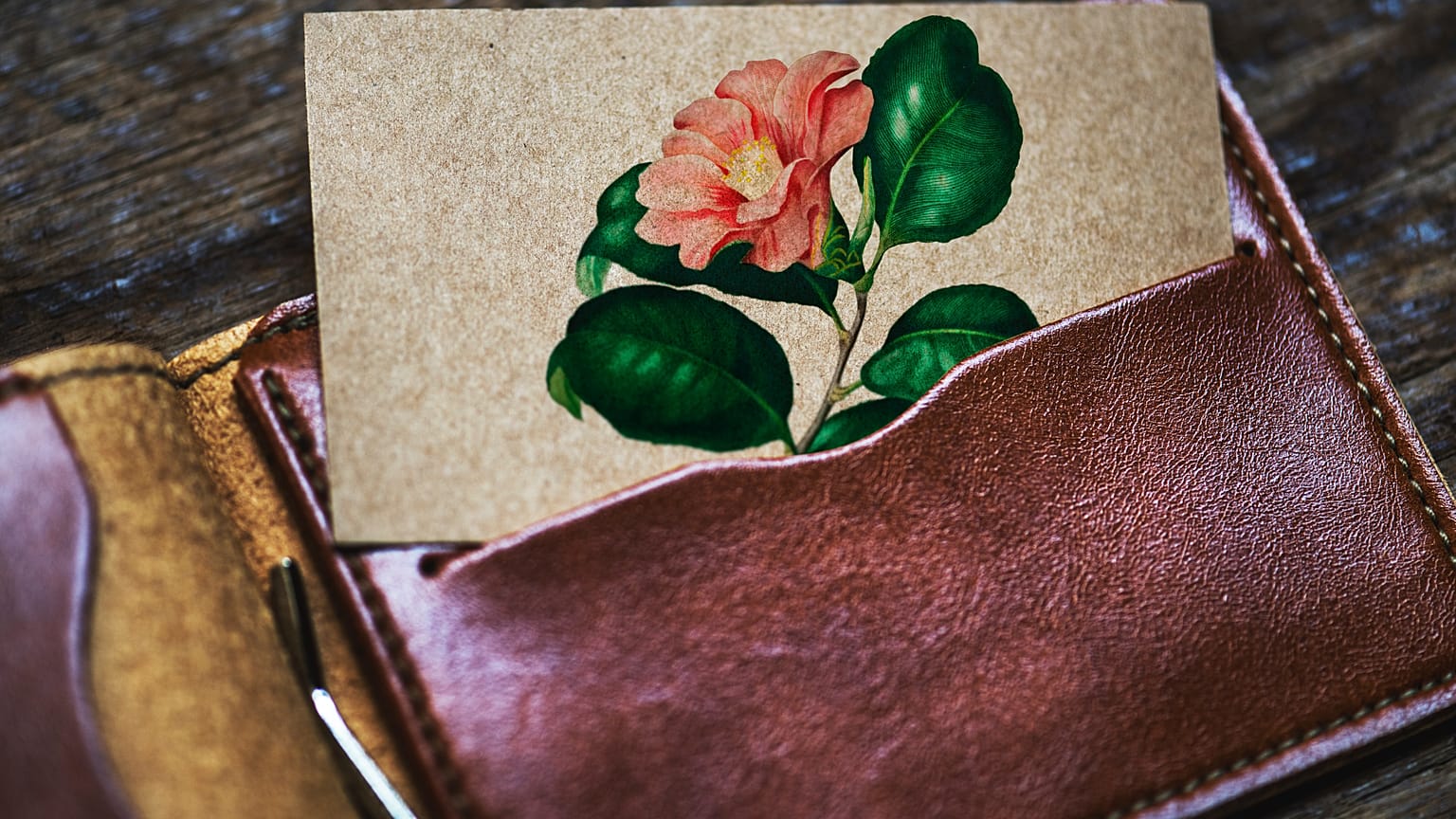 Grape skin leather is one of the alternatives. 