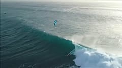 Kitesurf: Mitu Monteiro vola sulle onde