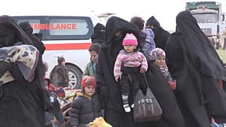 الفارون من آخر معاقل تنظيم داعش في سوريا