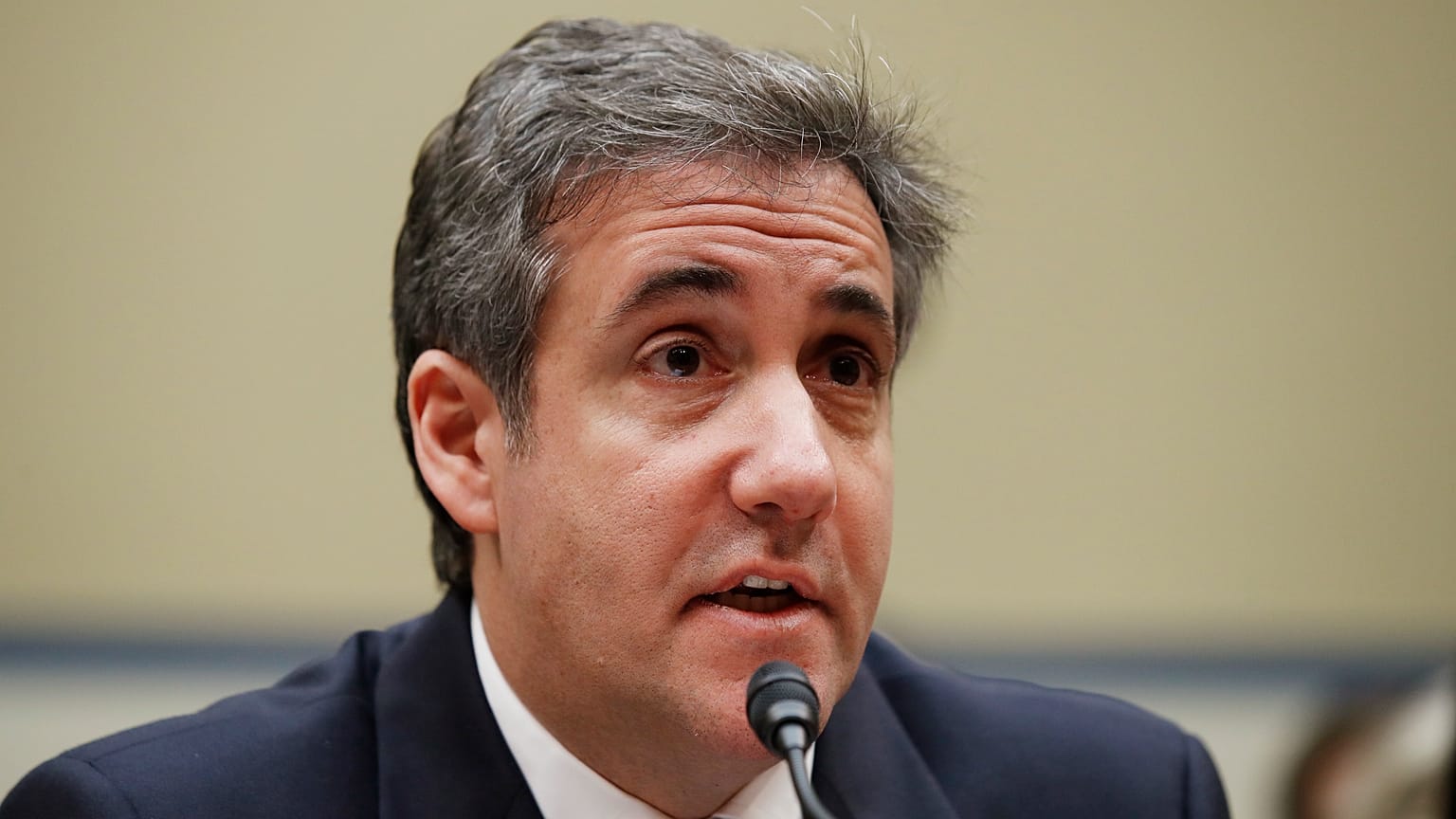 Trump'ın eski avukatı Cohen'den ağır suçlamalar: 500 kez tehdit isteğinde bulundu