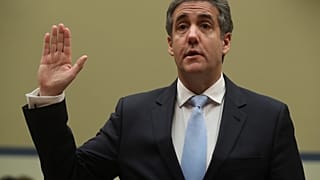 Au Congrès, l'ex-avocat de Trump balance tout sur le président américain