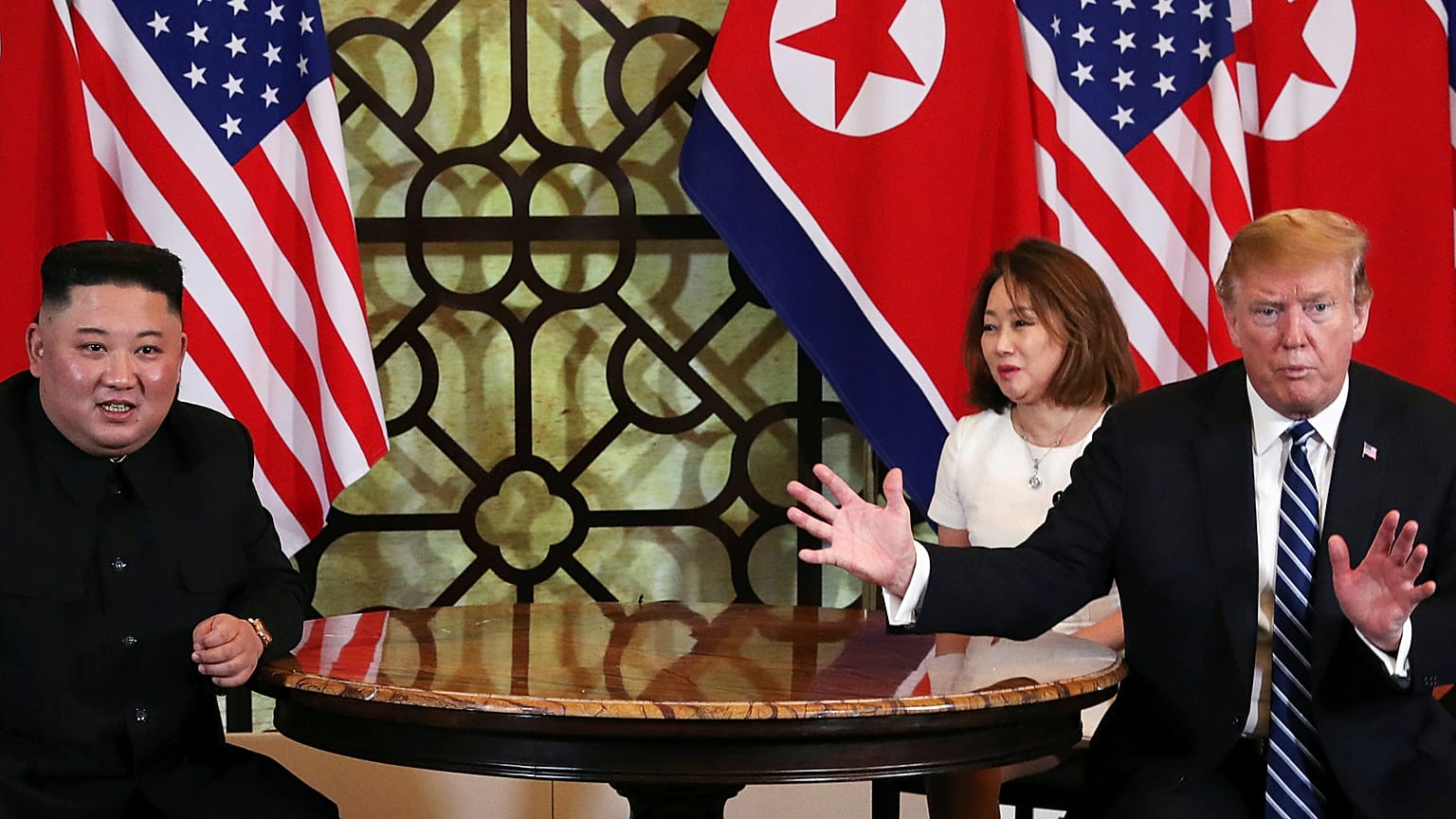 Nem született megállapodás a Trump-Kim csúcson a leszerelésről és a szankciók eltörléséről sem