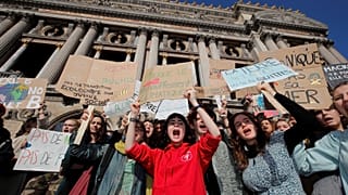 Η άνοδος της Ακροδεξιάς απειλεί την πολιτική για την κλιματική αλλαγή