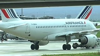 Hollanda’nın, Air France-KLM’deki hisselerini haber vermeden artırması Fransa’yı kızdırdı