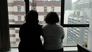 شقيقتان سعوديتان هربتا من المملكة