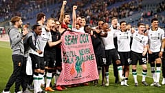 لاعبو فريق ليفربول بعد مباراة مع روما بدوري الأبطال