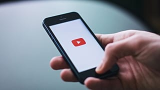 To Υoutube απενεργοποιεί τα σχόλια στα βίντεο με παιδιά