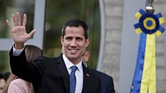 El presidente encargado de Venezuela volverá a su tierra antes del martes, a pesar de las amenazas