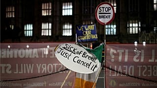 Menekülőutat keresnek a britek