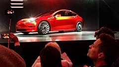 Tesla Model 3 internet üzerinden 35 bin dolara satışa çıktı