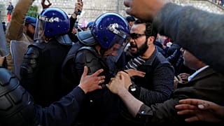La tensión aumenta en Argelia en la enésima manifestación en contra de Buteflika