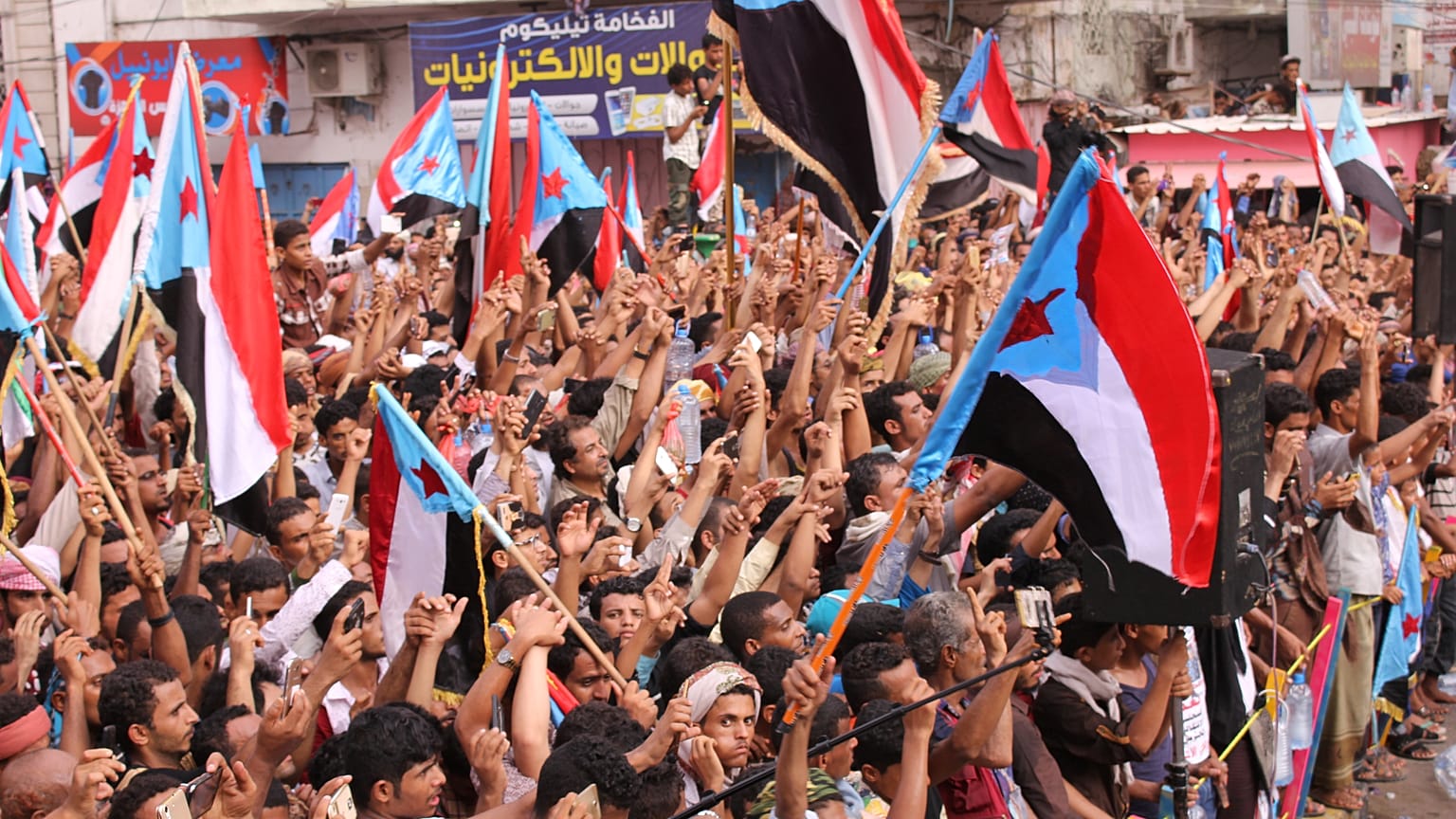 قيادي بالمجلس الانتقالي الجنوبي لليمن يحذر من استبعادهم من محادثات السلام