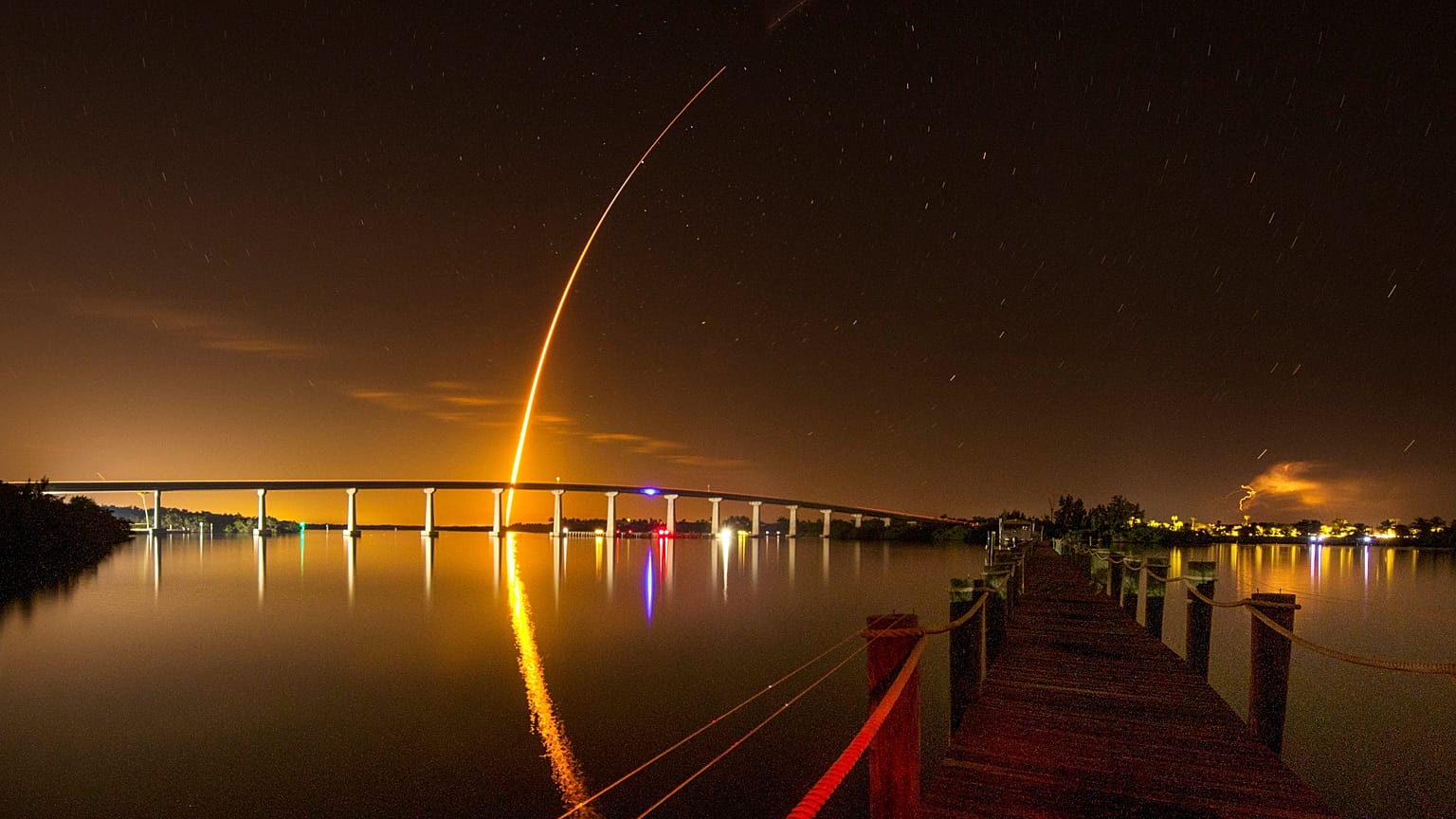 SpaceX запустила новейший корабль Dragon-2 к МКС