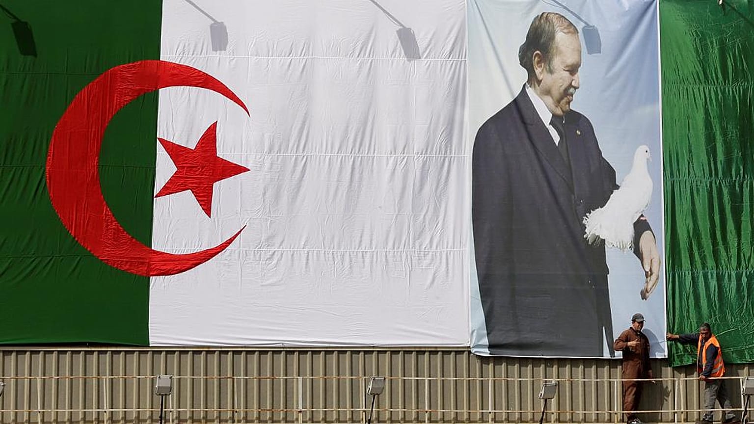 Cezayir'de neler oluyor? Halk neden Buteflika'yı istemiyor?