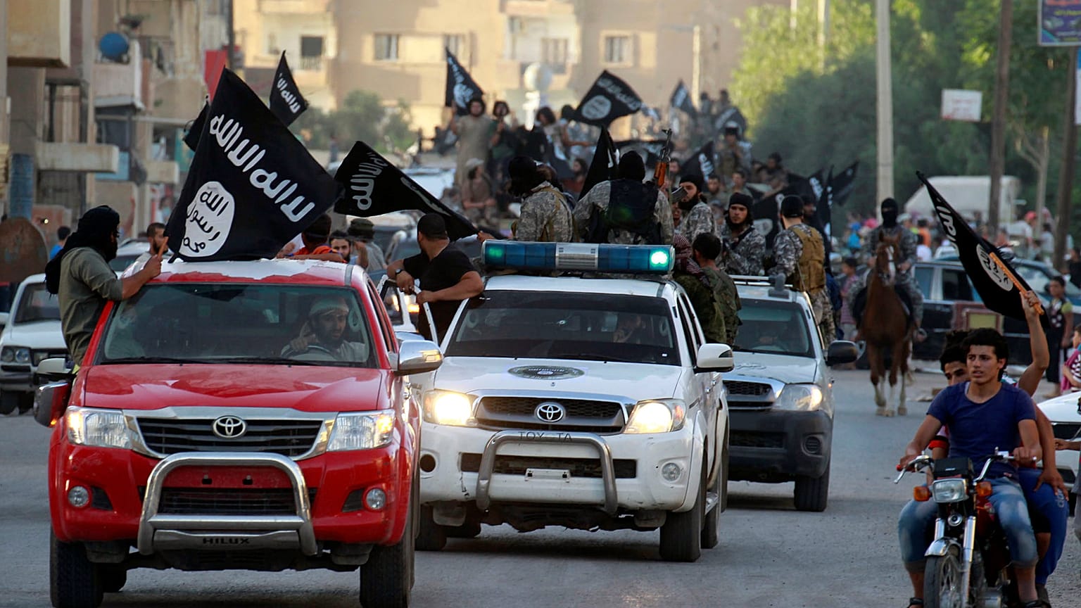 صورة أرشيفية لقوات داعش في سوريا