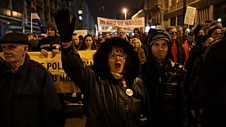 Les Serbes dénoncent les mensonges de leur président
