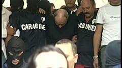 بعد 14 عاما من المطاردة.. القبض على زعيم للمافيا أثناء تناوله الباستا