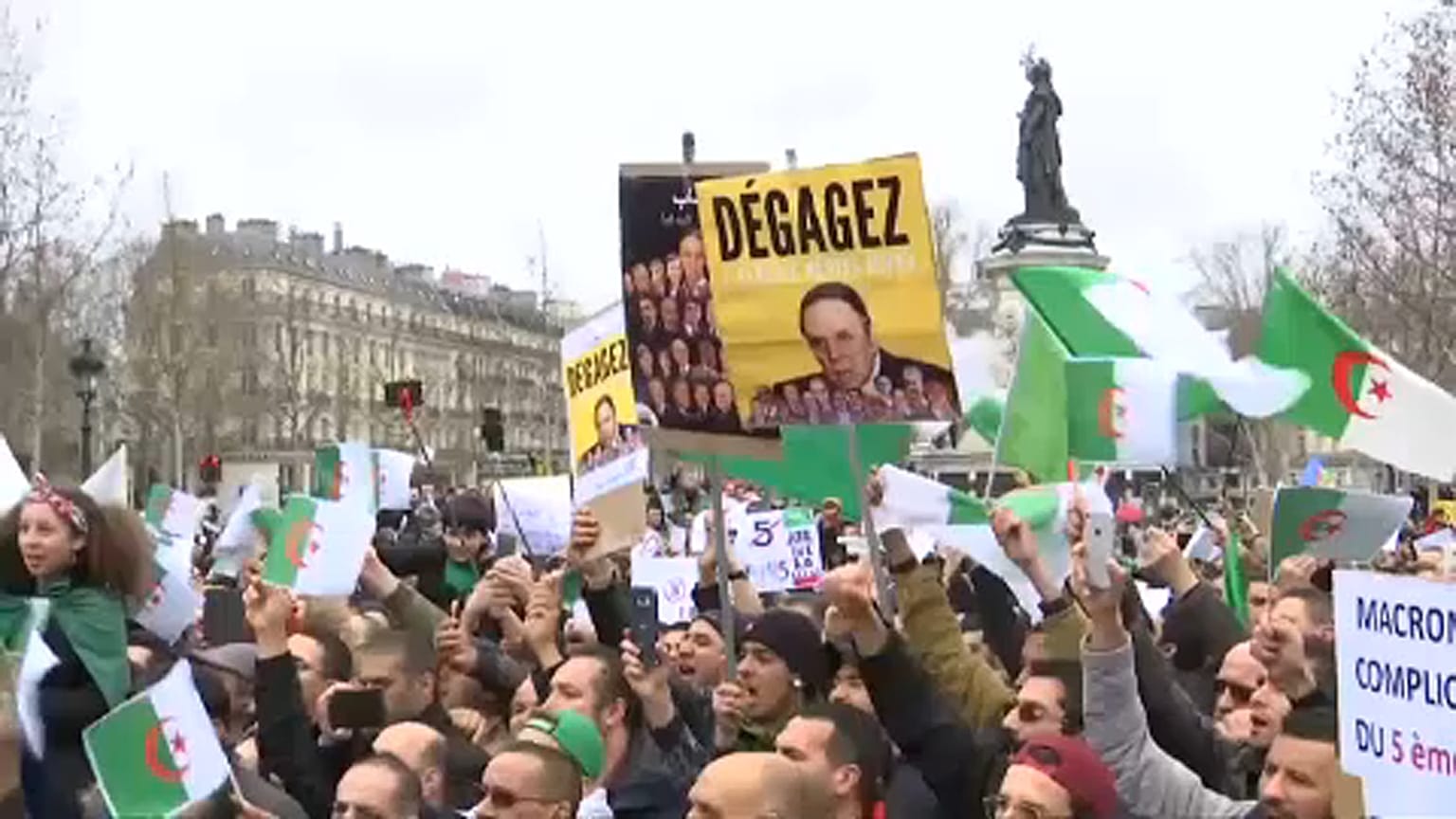 Párizs, Marseille, London – algériaiak szimpátiatüntetései